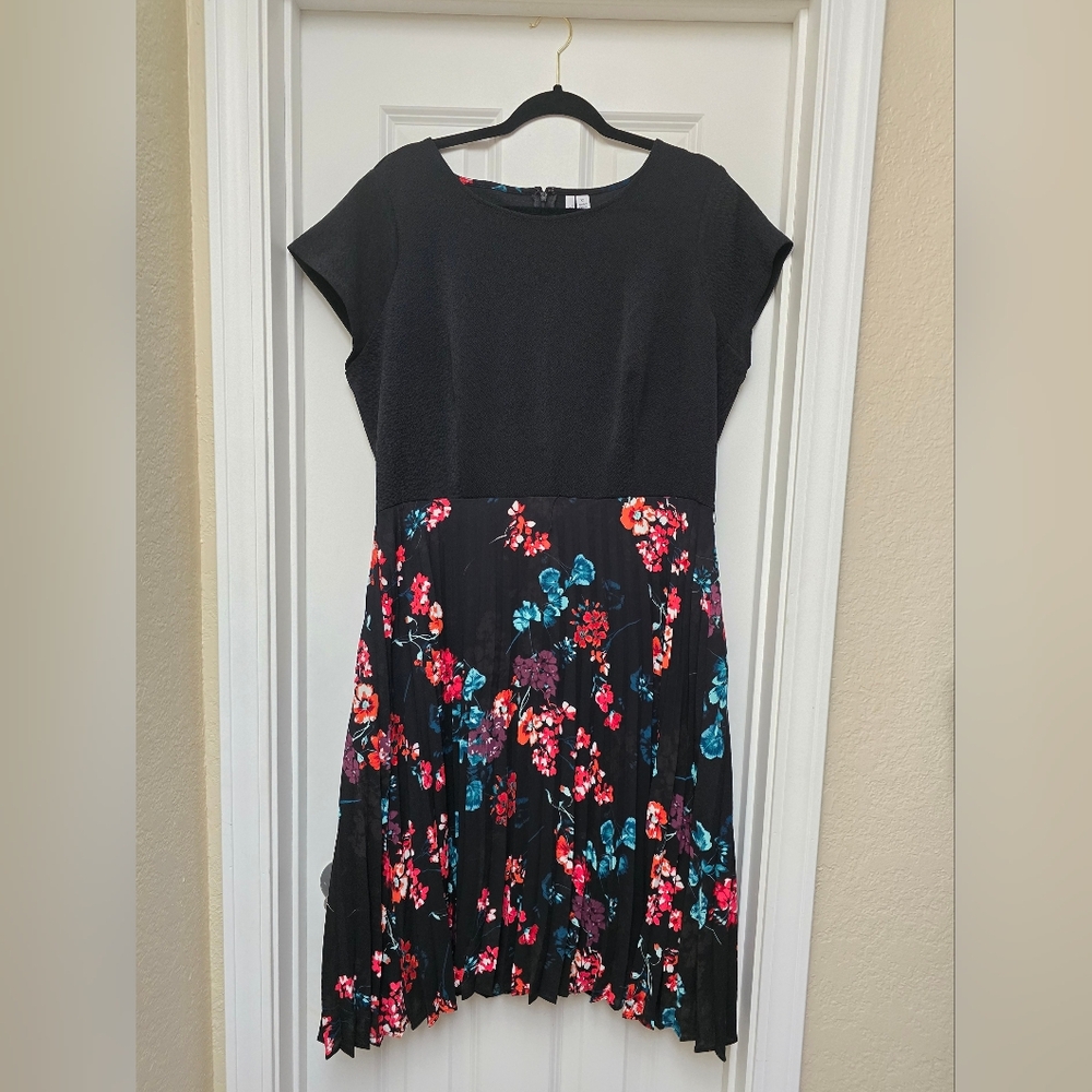 ELLE Pleated Floral Skirt Skater Dress